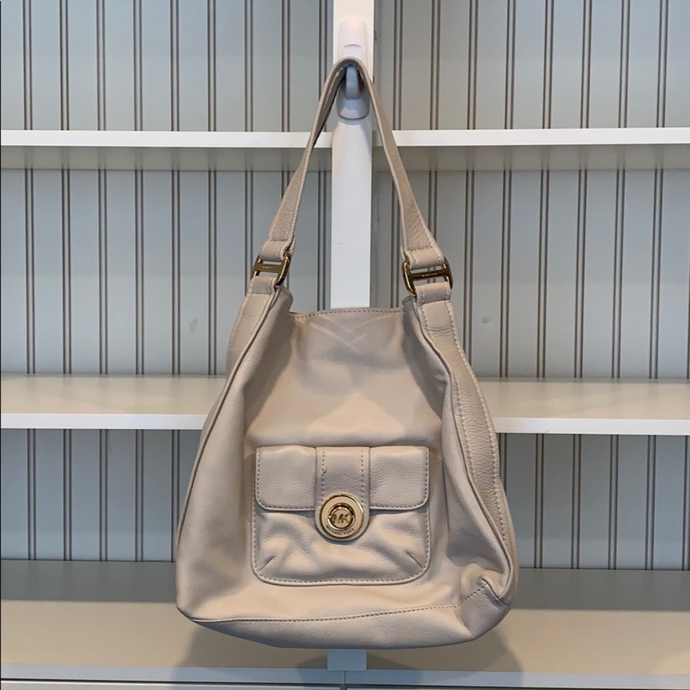 Michael Kors white leather shoulder bag